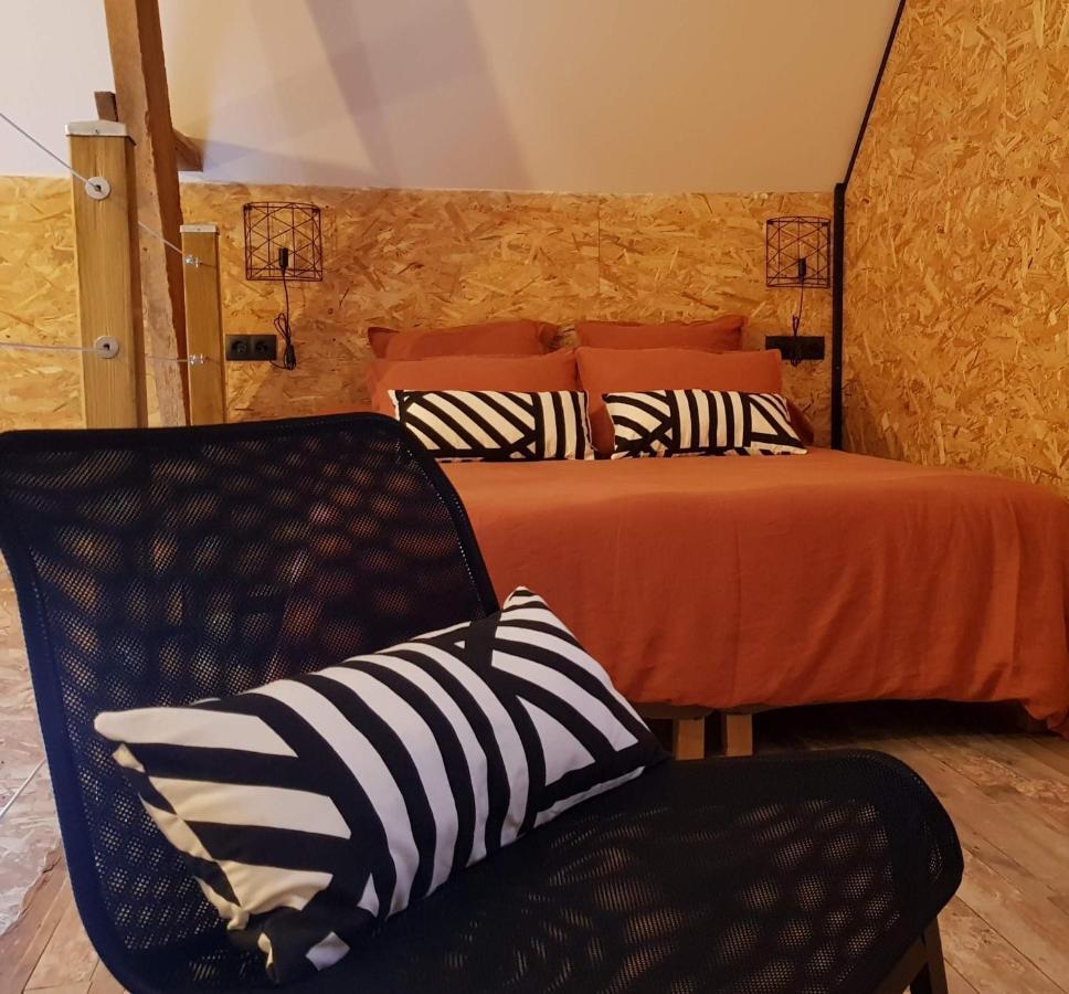 Au Soleil Vert - Chambre De Charme Avec Spa Et Sauna Prives Zeggers-Cappel 外观 照片